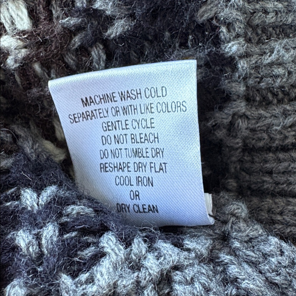 Wool Cardigan - Picture 5 of 5